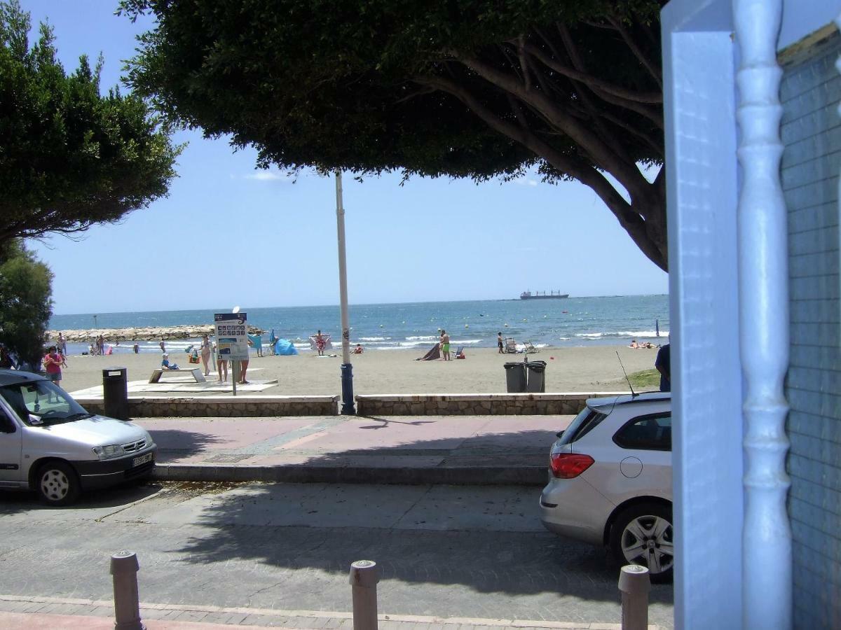 Apartment On The Beach Málaga Extérieur photo